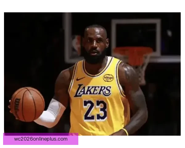 詹姆斯再创历史新篇章，成为NBA历史得分王并领跑联盟季后赛席位