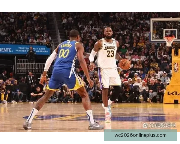 詹姆斯刷新历史纪录带领湖人战胜勇士，球队士气高涨展现强大实力