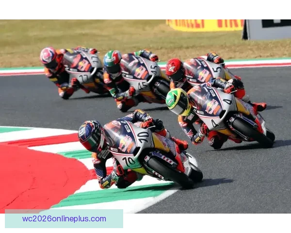 意大利站MotoGP赛场激战，车手争夺年度积分榜领先位置