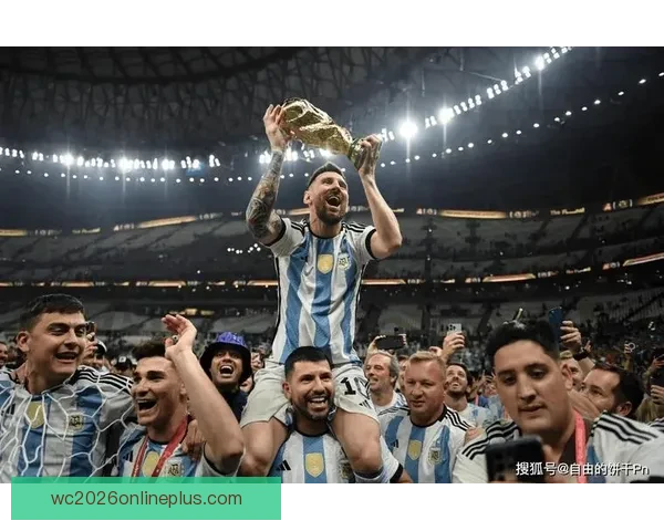 梅西加盟国际米兰，震撼足坛新篇章开启，球迷热议未来表现